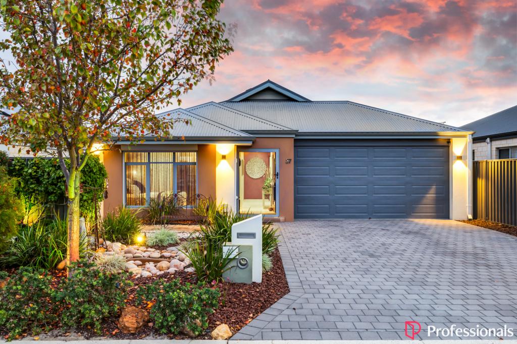 37 Sunnyside Way, Aveley, WA 6069