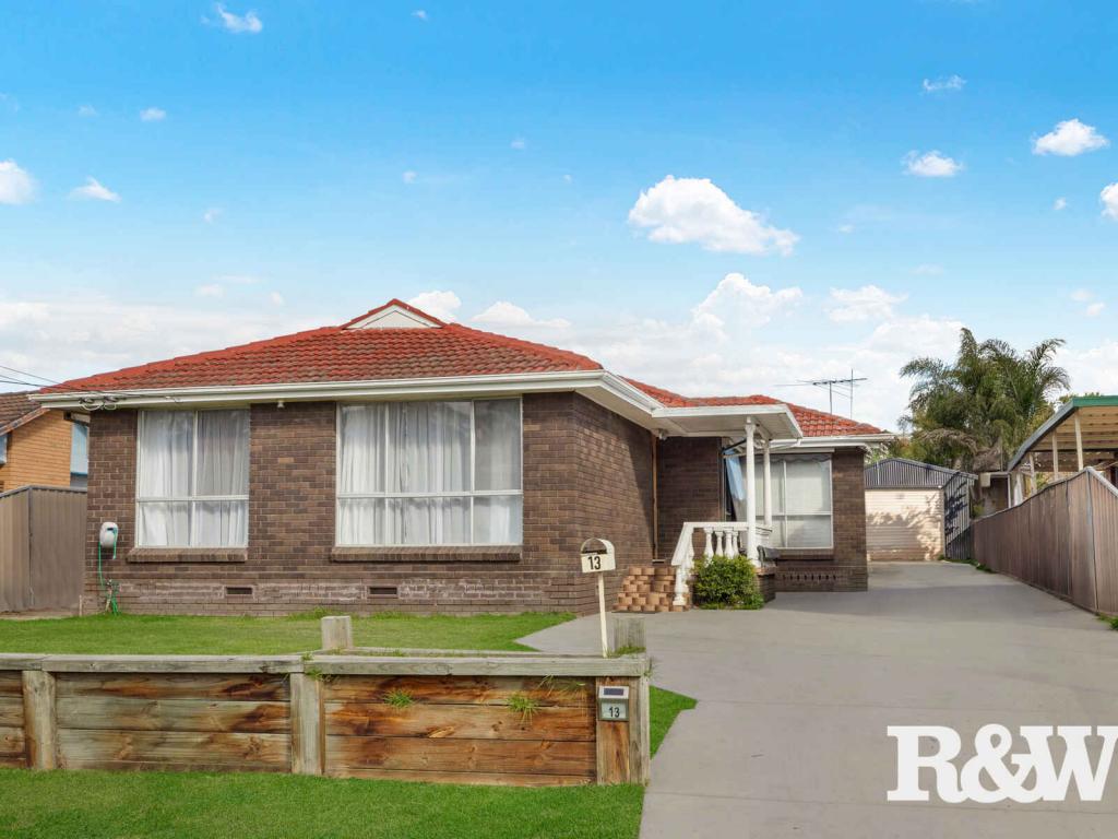 13 Deborah Cres, Cambridge Park, NSW 2747