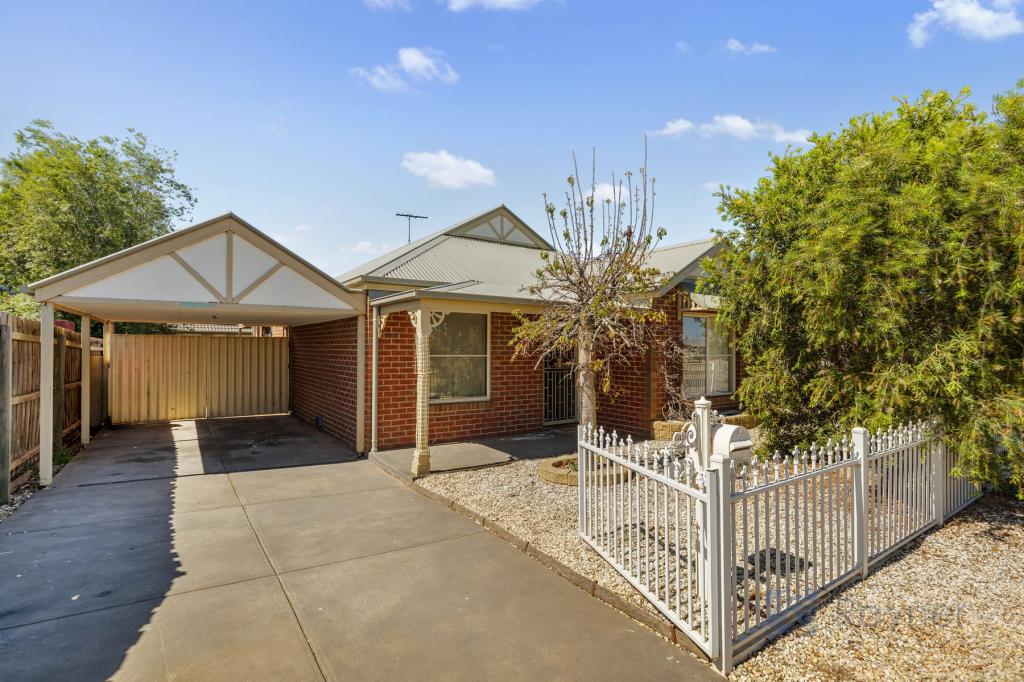 2 Guy Pl, Maddingley, VIC 3340