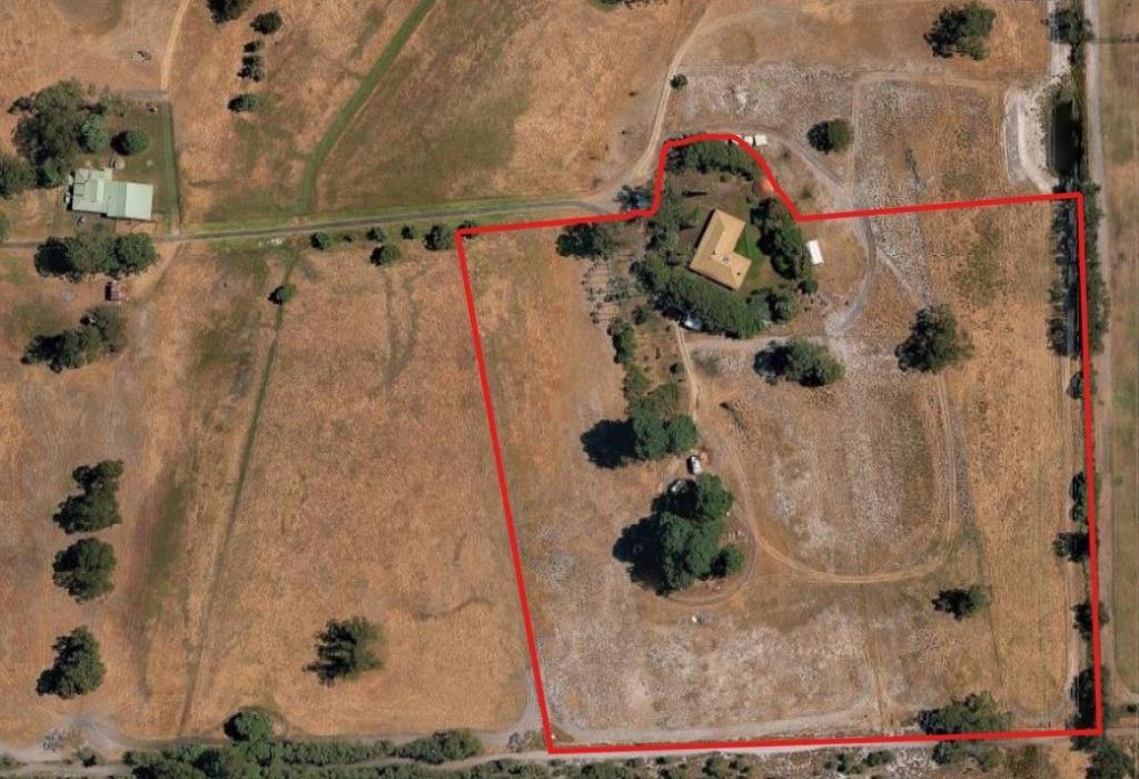 99 River Rd, Hopeland, WA 6125