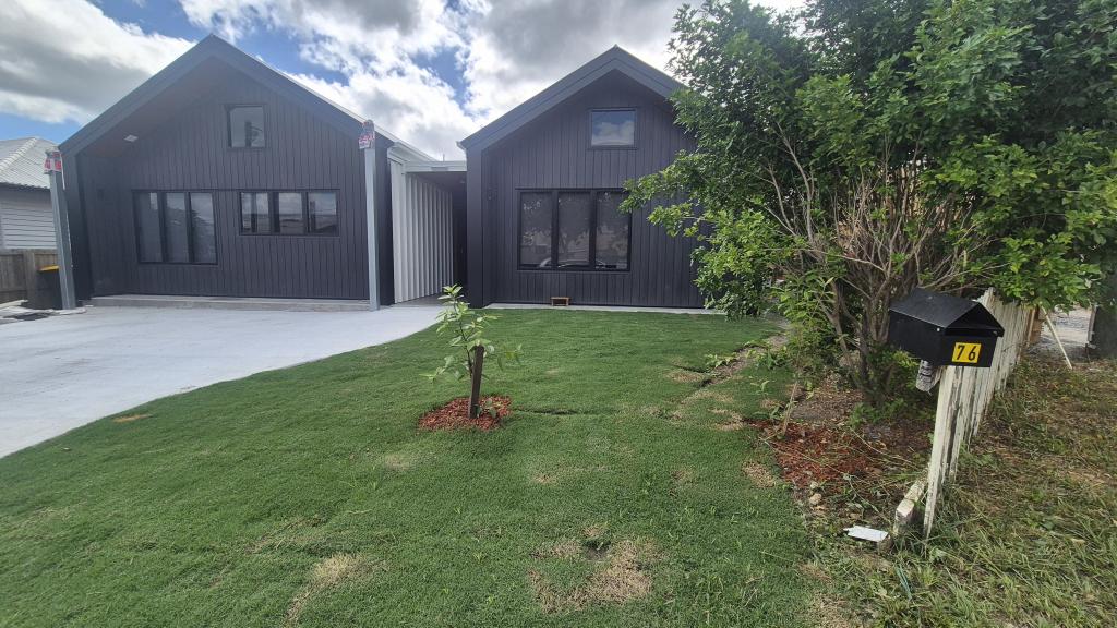 76 Anzac Rd, Carina Heights, QLD 4152