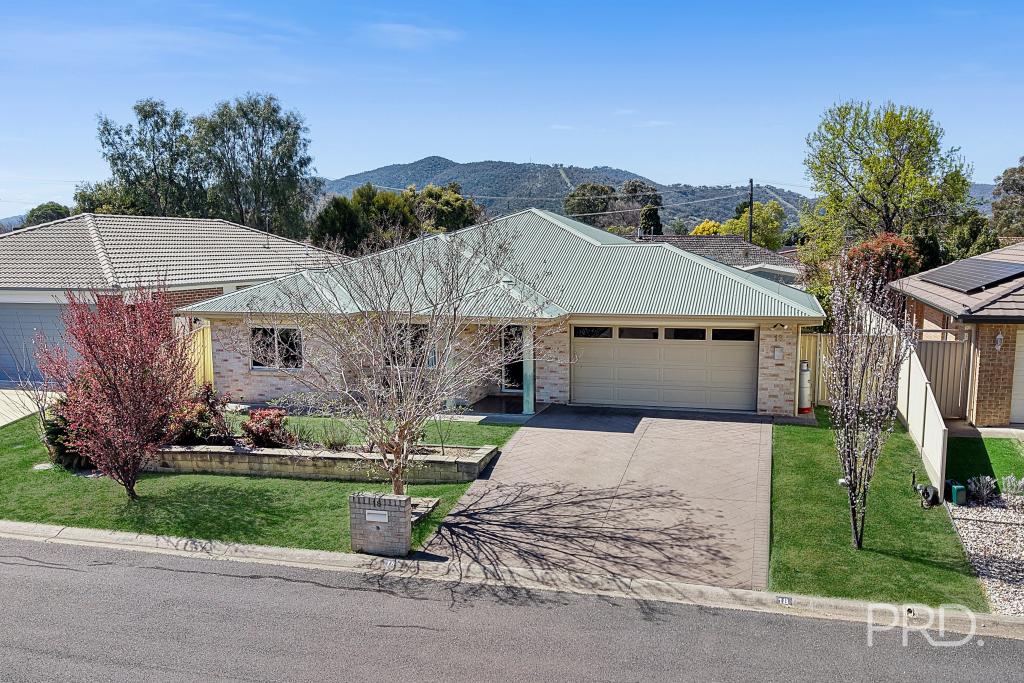 18 GUNGURRU CL, CALALA, NSW 2340