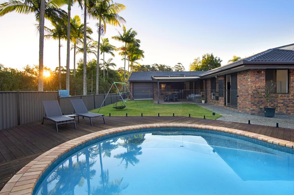 10 GLEN EAGLES DR, ROBINA, QLD 4226