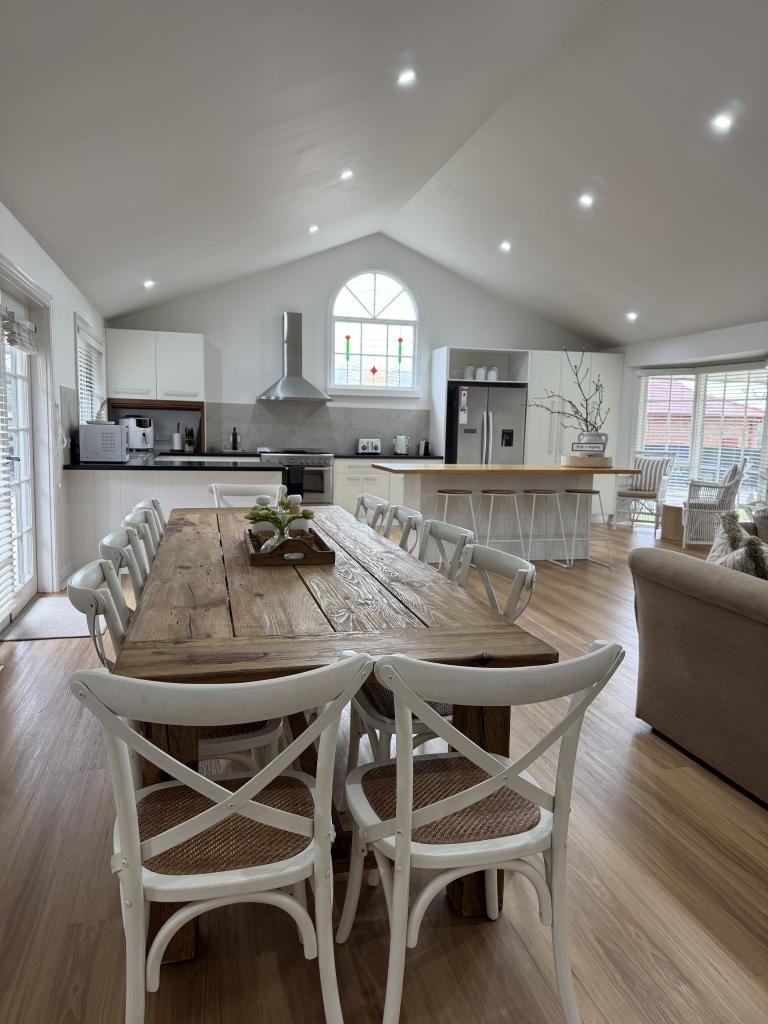 73-75 BROUGHTON ST, TUMUT, NSW 2720
