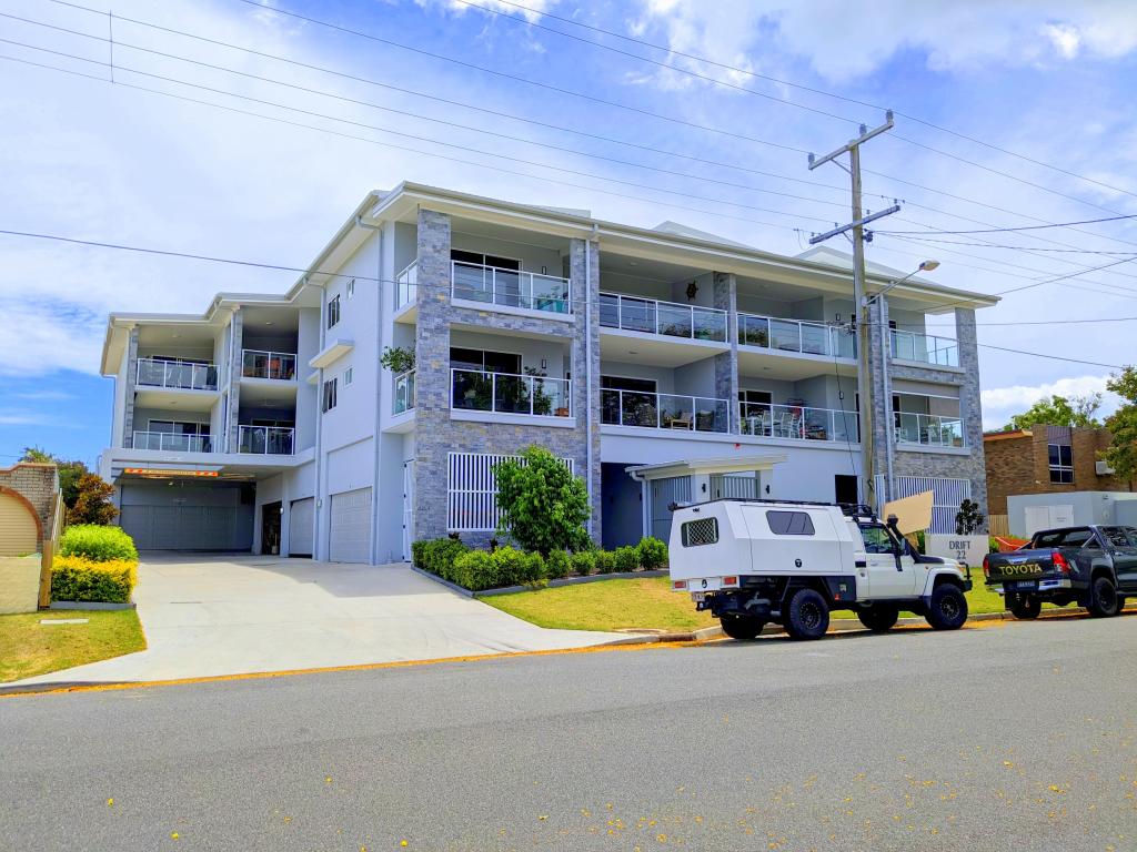 102/22 Arthur St, Woody Point, QLD 4019