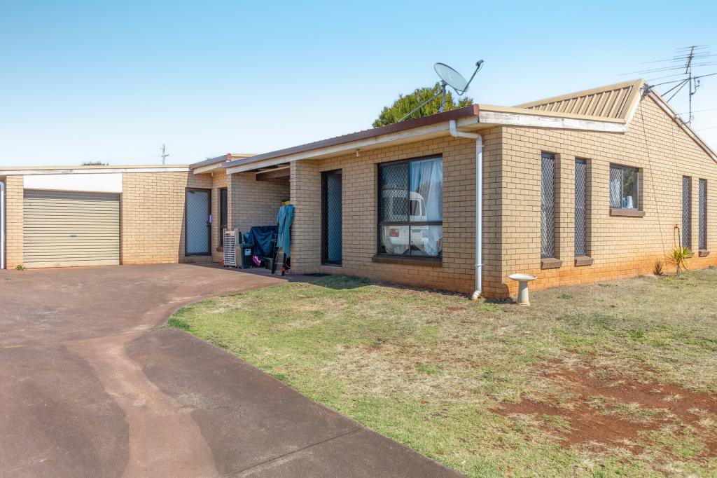 1&2/4 MCQUADE CT, KEARNEYS SPRING, QLD 4350