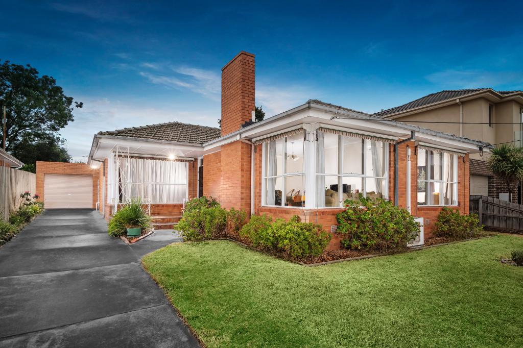 5 Gilbert Gr, Carnegie, VIC 3163