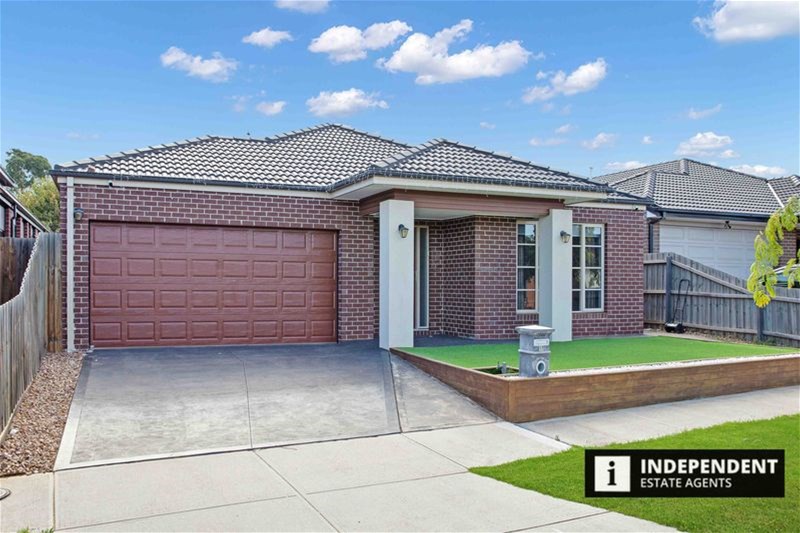 17 Cornwell St, Melton South, VIC 3338