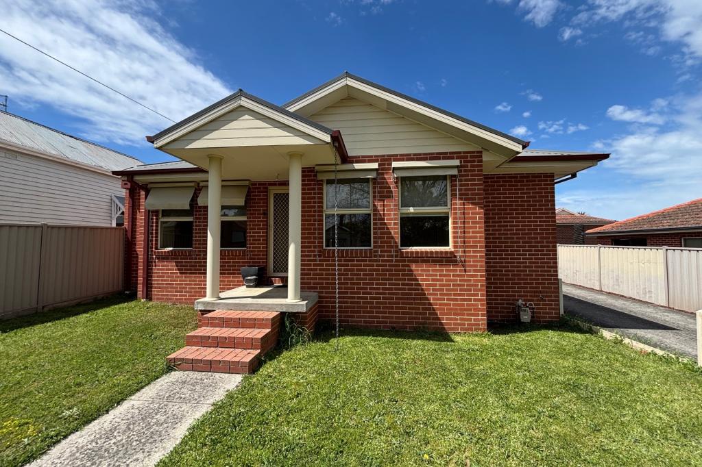 1/823 BARKLY ST, MOUNT PLEASANT, VIC 3350