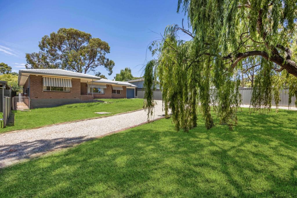 43 GILES RD, WILLUNGA, SA 5172