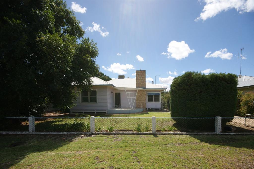 525 Maher St, Deniliquin, NSW 2710