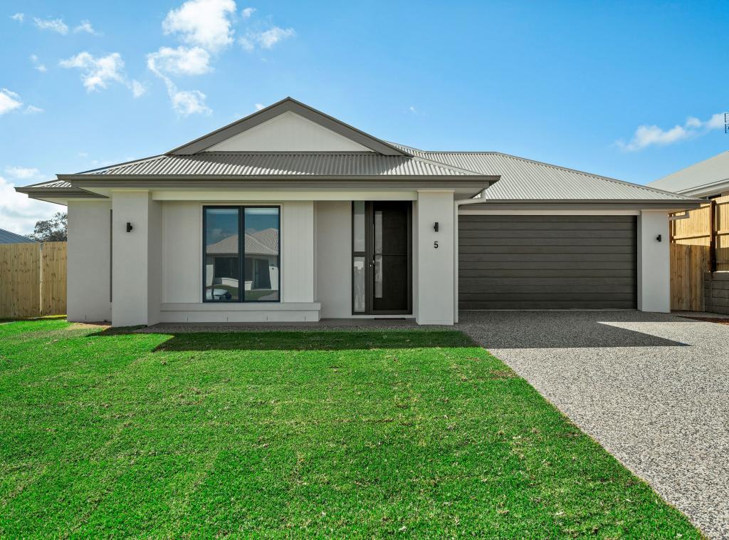 5 BEADLE ST, WOOLMER, QLD 4352