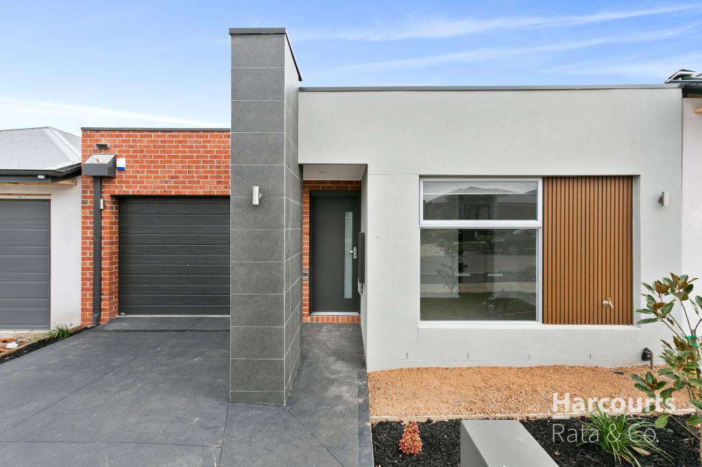 9 Oleander Cct, Beveridge, VIC 3753