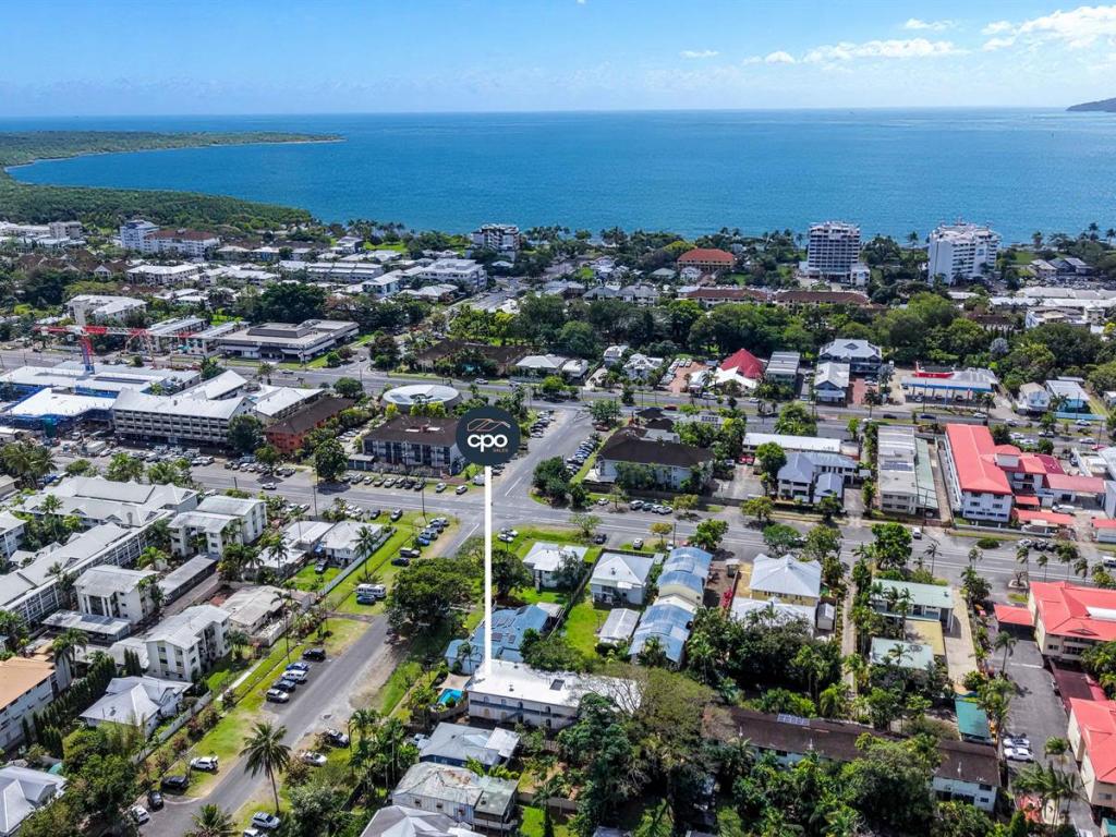 1/5 Thomas St, Cairns North, QLD 4870