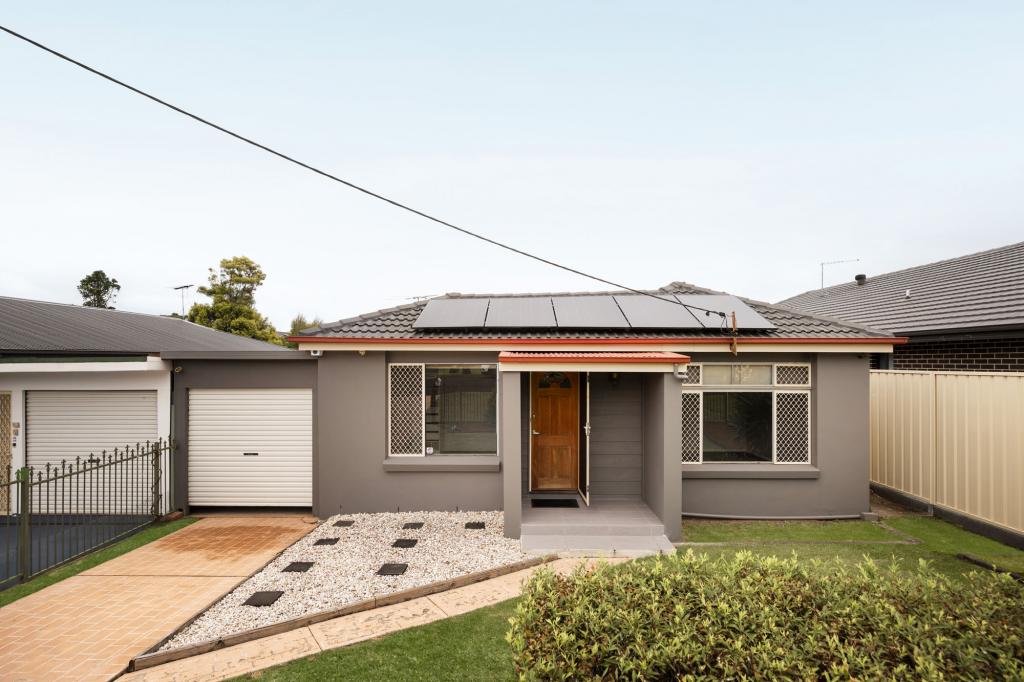 11 Margaret St, Minto, NSW 2566