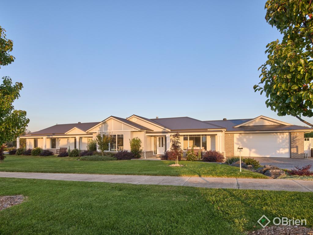 26 Kingston Heath Dr, Drouin, VIC 3818