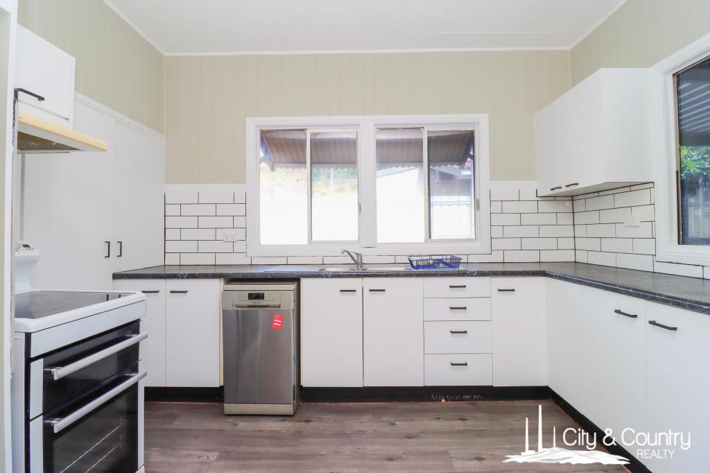 12 Dorothy St, Mornington, QLD 4825