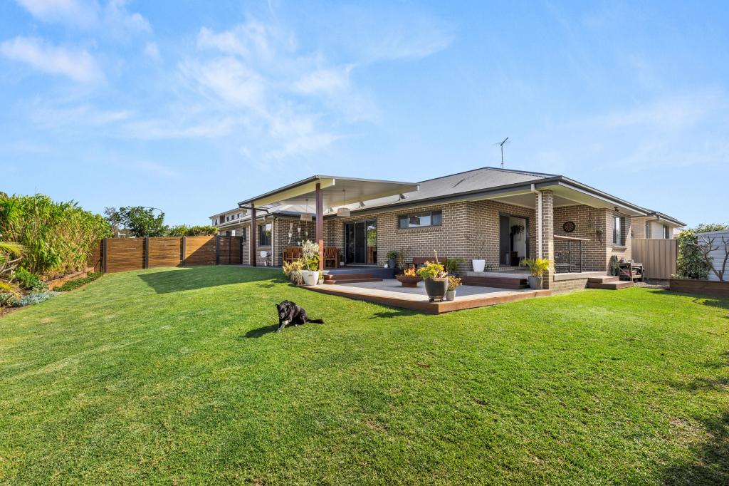 33 Jindalee Cres, Nowra, NSW 2541