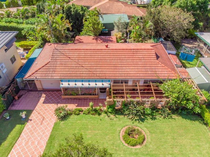 5 FROBISHER ST, SPRINGWOOD, QLD 4127