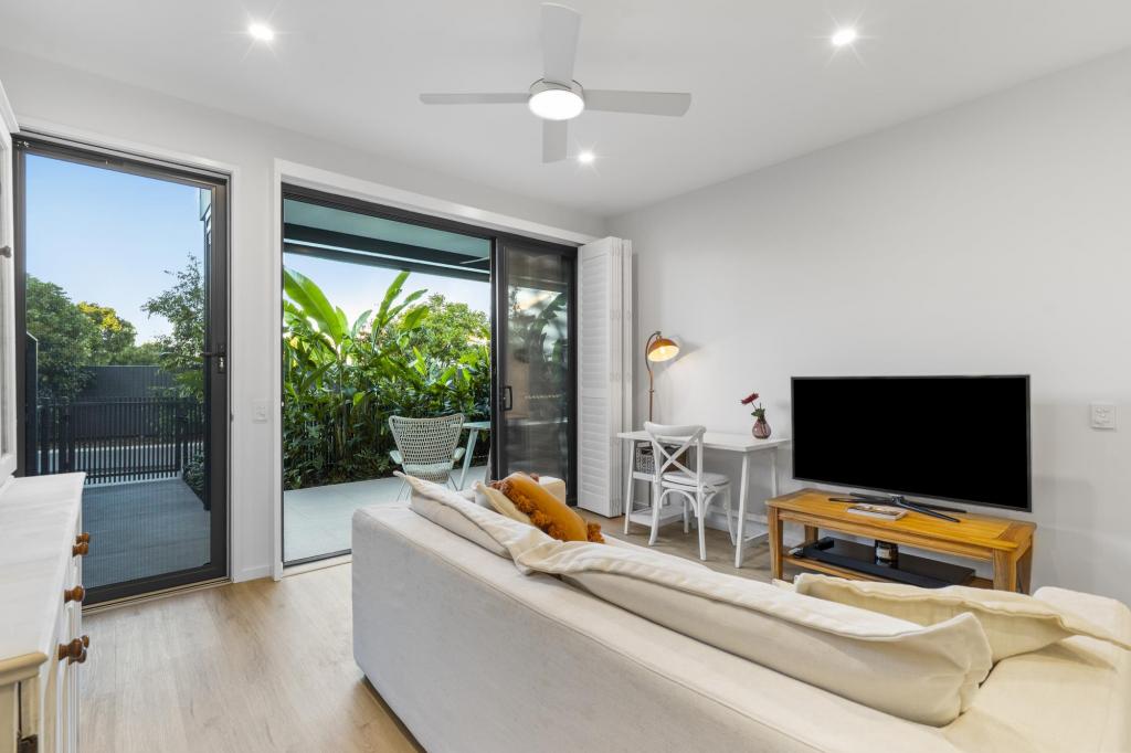 48 Delta Cct, Hope Island, QLD 4212