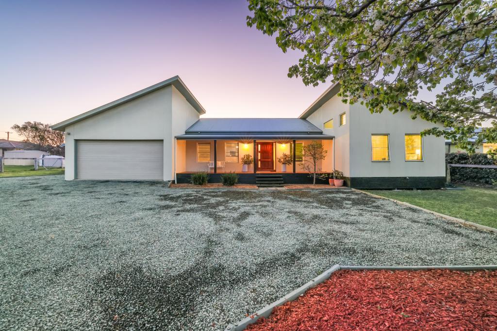 2 Kookaburra Ave, Scone, NSW 2337