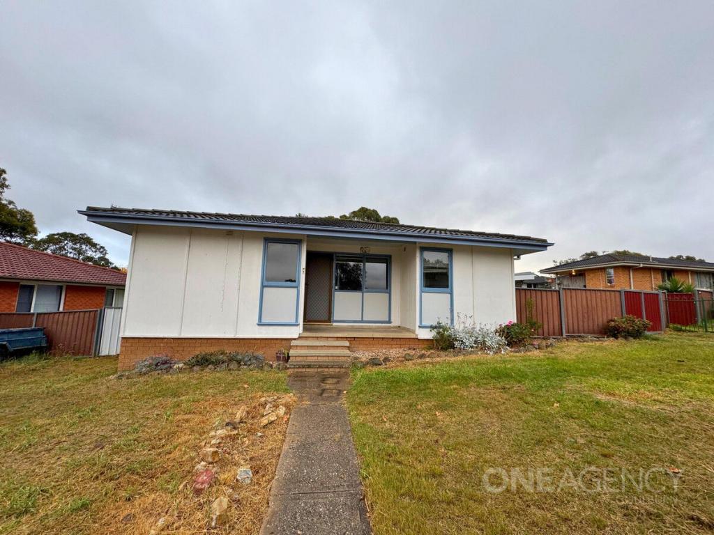 3 Strathallen Cres, Goulburn, NSW 2580
