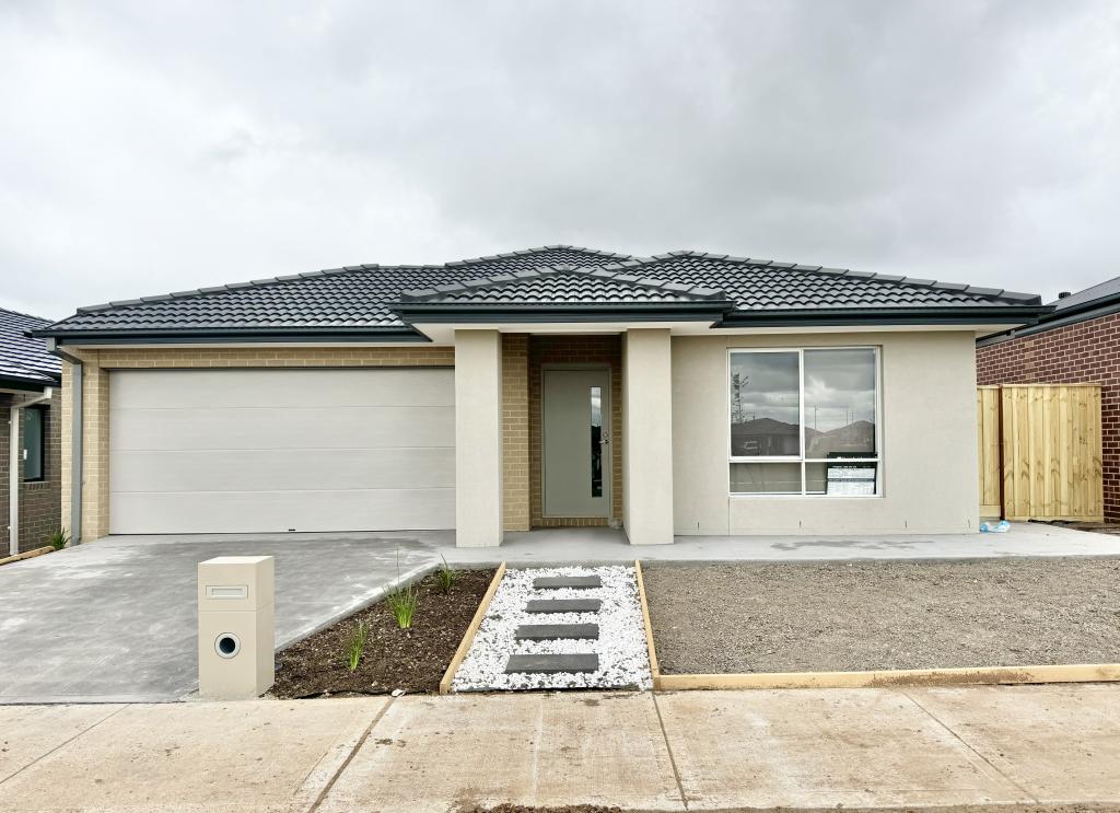 6 Sparland St, Manor Lakes, VIC 3024