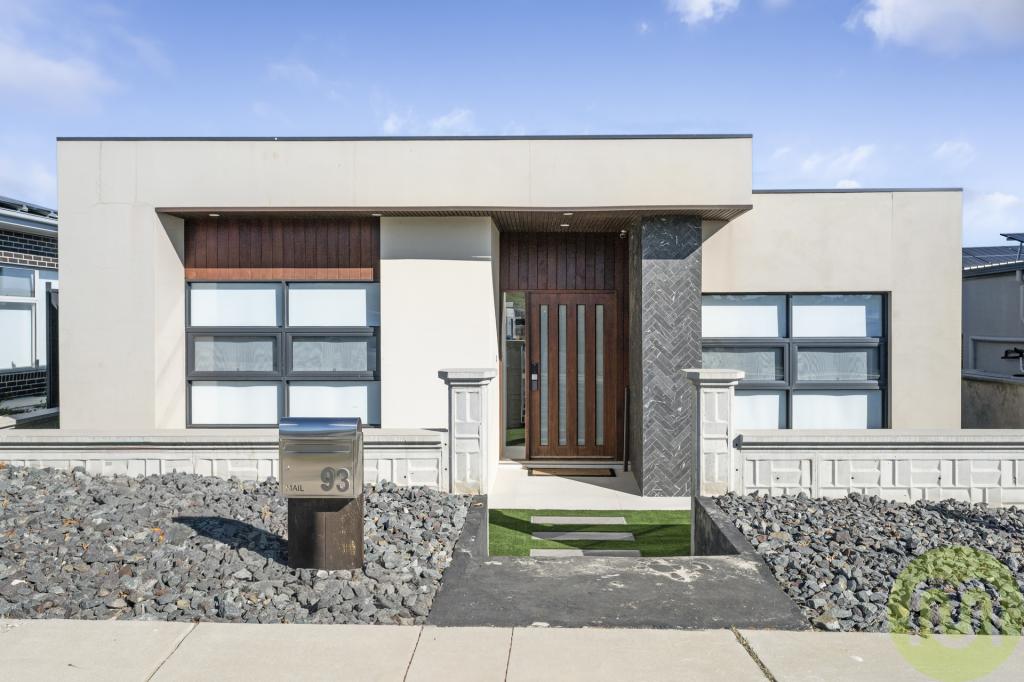 93 SCULTHORPE AVE, WHITLAM, ACT 2611
