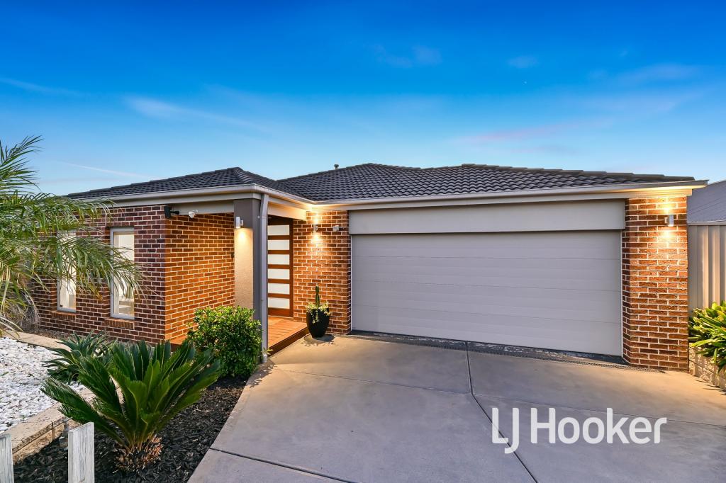 12 Quirk Rd, Pakenham, VIC 3810