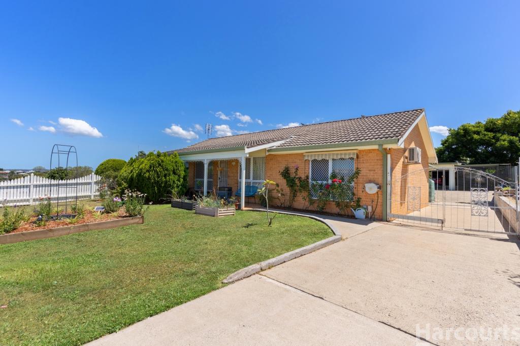 1 MONASH AVE, WEST KEMPSEY, NSW 2440