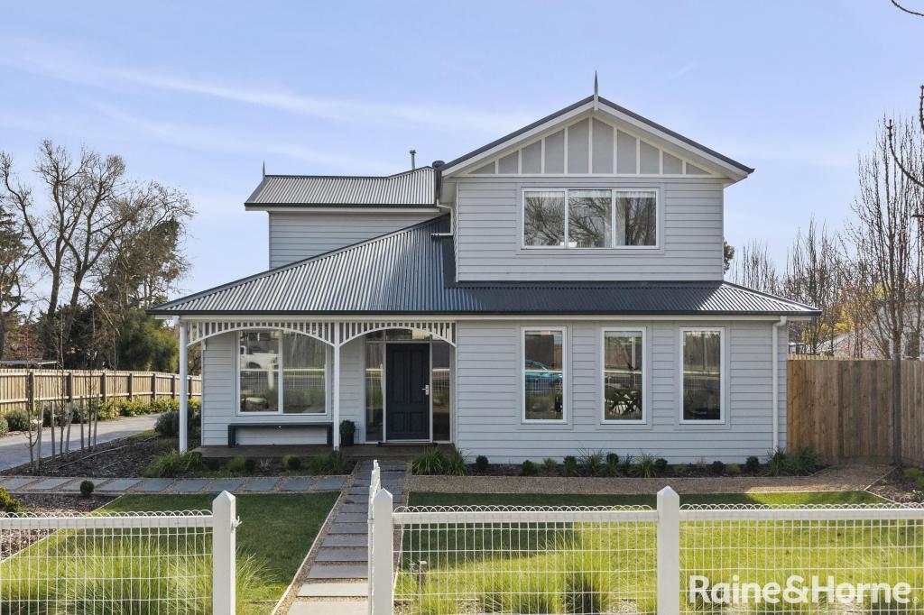 1, 2 & 3/11 Epping St, Kyneton, VIC 3444