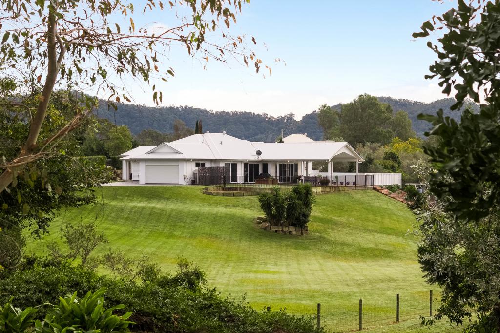 10 Twilight Cl, Highvale, QLD 4520