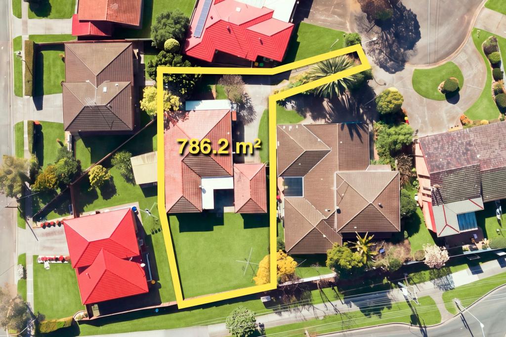 2 Ebony Cl, Casula, NSW 2170
