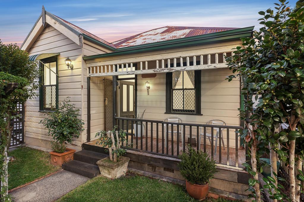 1/146 RAILWAY ST, WOY WOY, NSW 2256