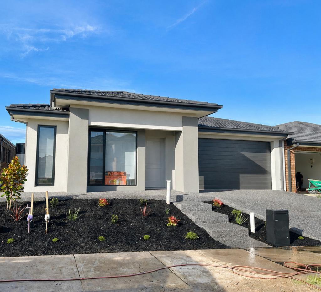 24 Grevillea Cct, Clyde, VIC 3978