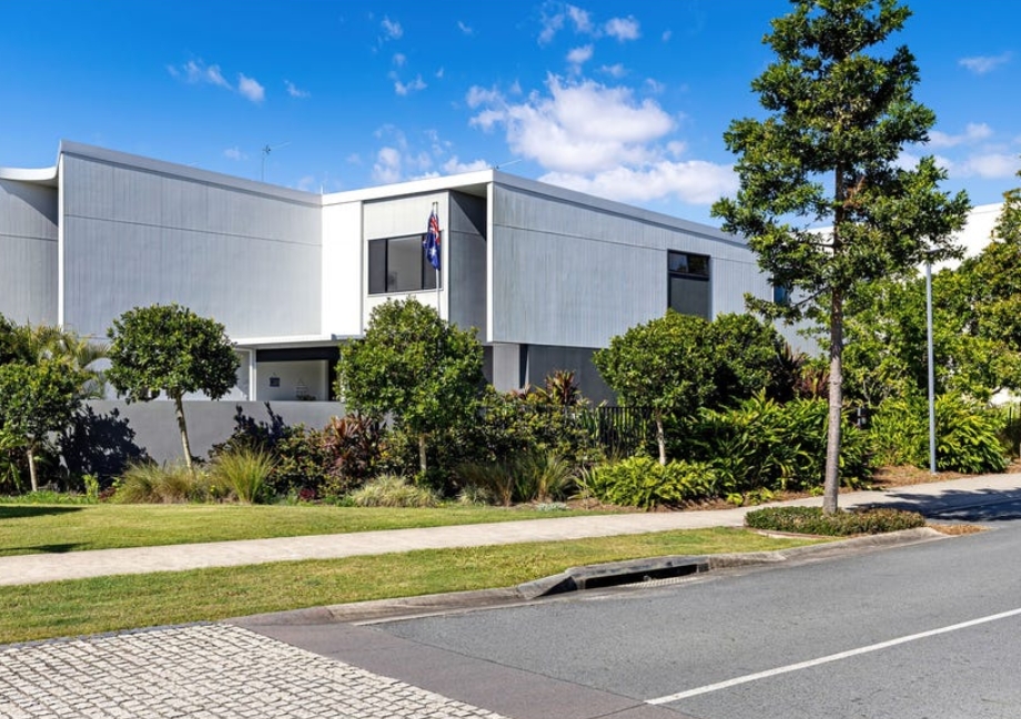 7 Marina Ct, Hope Island, QLD 4212