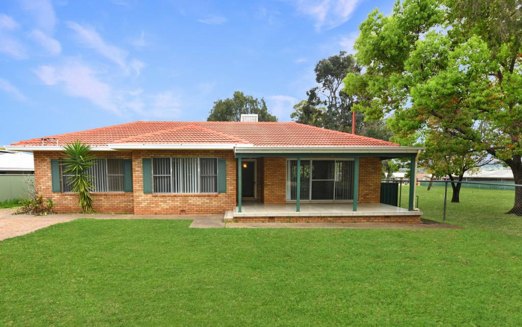 41 STEWART ST, GUNNEDAH, NSW 2380