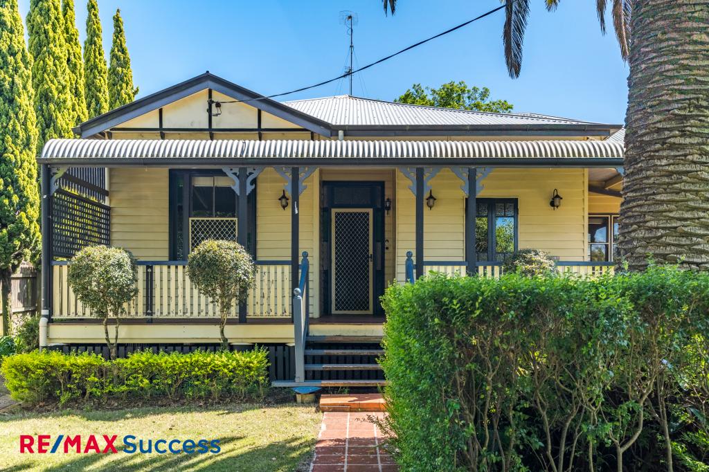 19 Herries St, East Toowoomba, QLD 4350