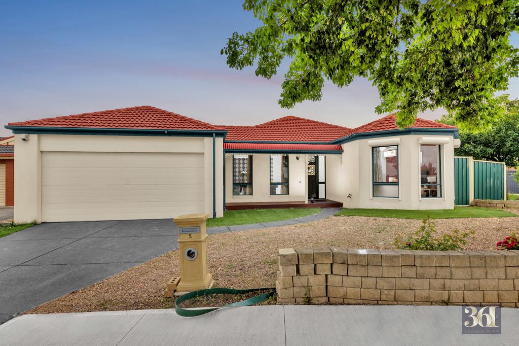 5 Eleanor Dr, Hoppers Crossing, VIC 3029