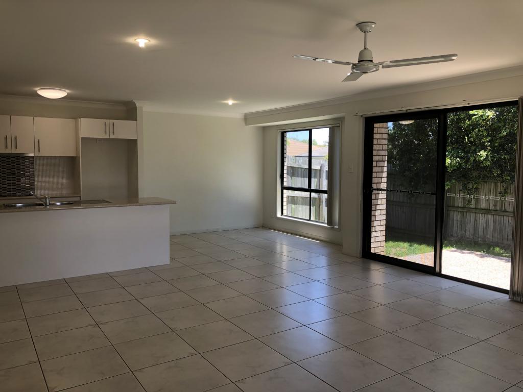 1/6 Moss Tce, Pimpama, QLD 4209