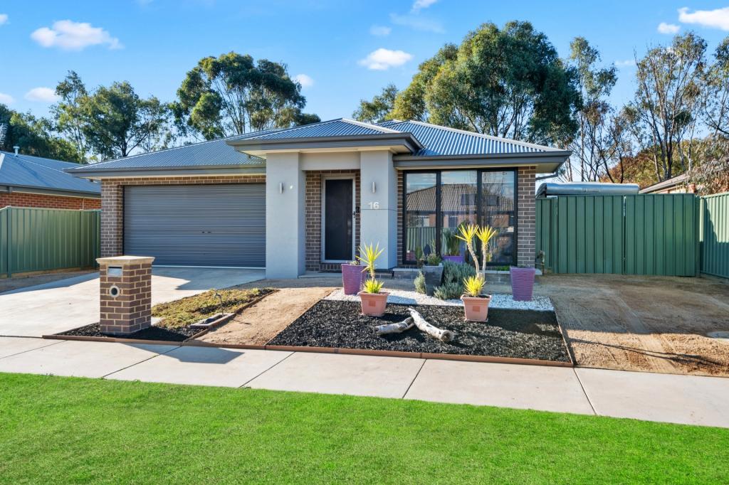 16 Caviar Ct, Huntly, VIC 3551