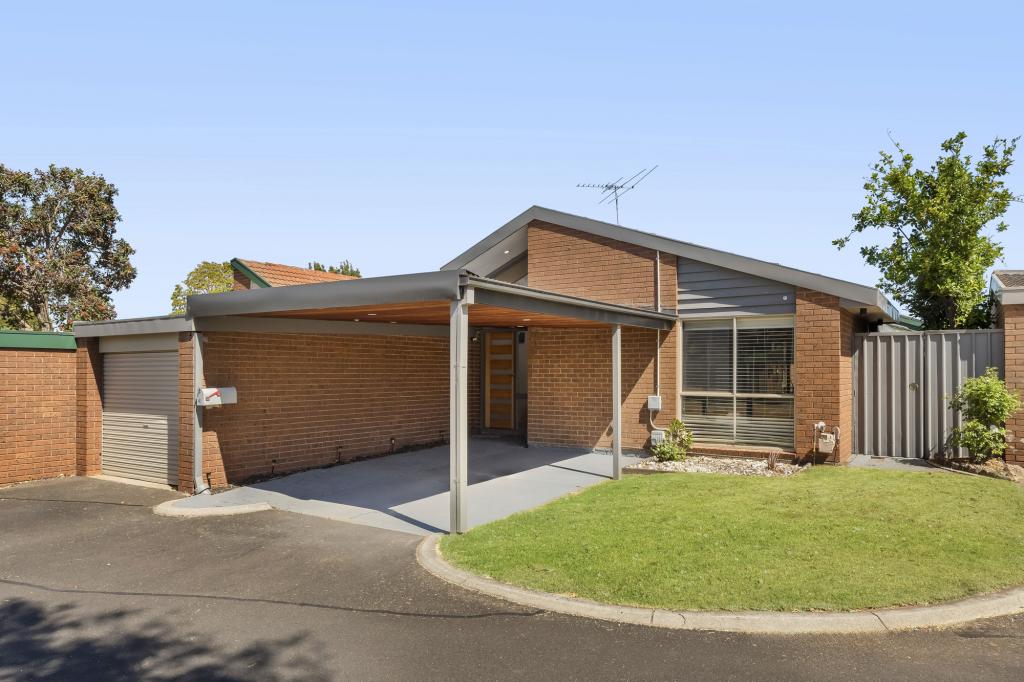 41 Oakwood Dr, Keysborough, VIC 3173