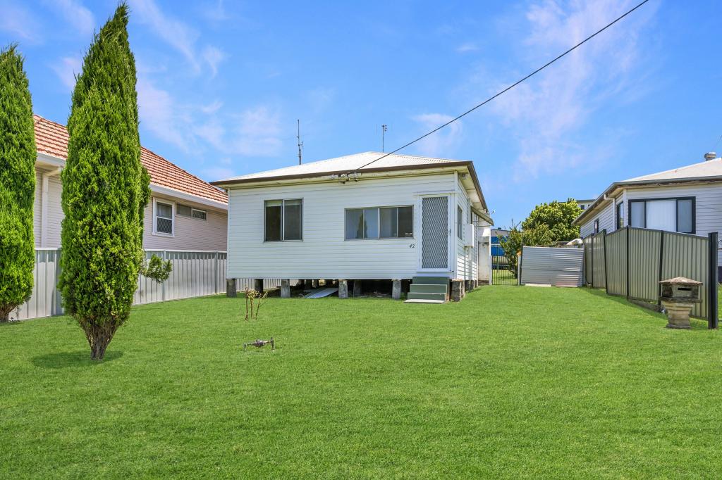 42 PACIFIC HWY, GATESHEAD, NSW 2290