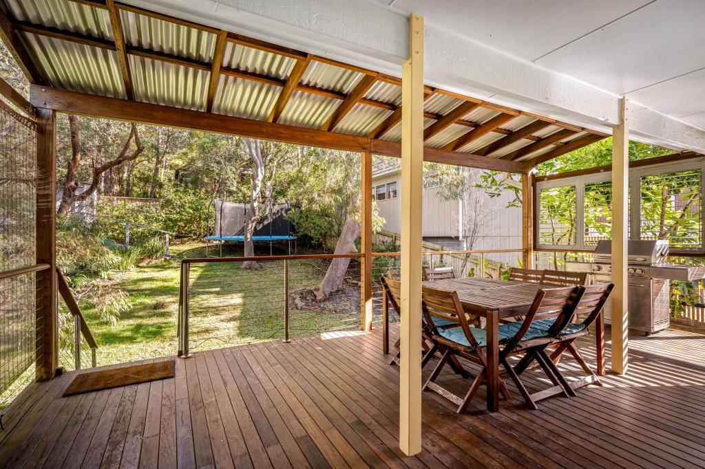 18 Beach Dr, Killcare, NSW 2257