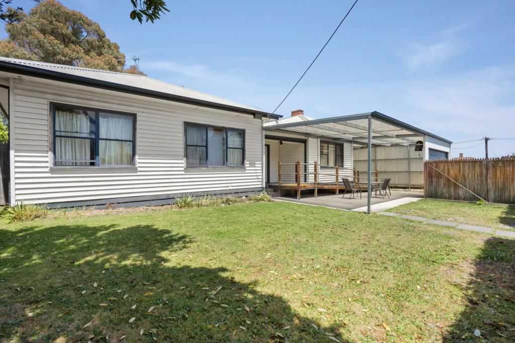 15 LANGFORD ST, MOE, VIC 3825