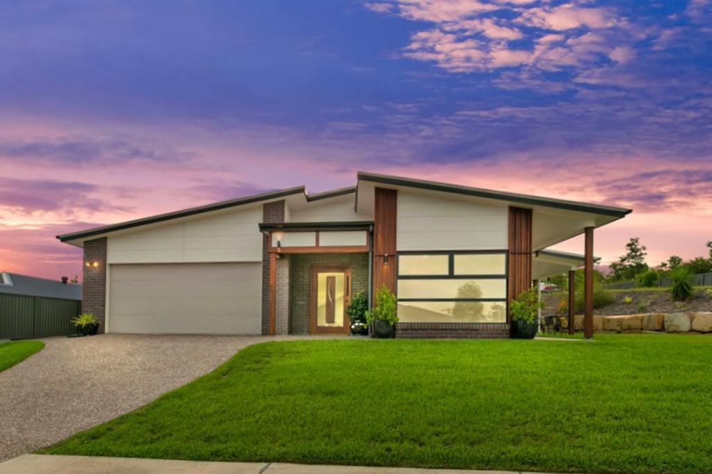 35 Dredge Cir, Brassall, QLD 4305