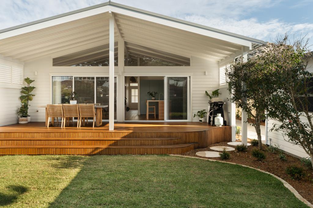 18 Stewart St, The Entrance North, NSW 2261