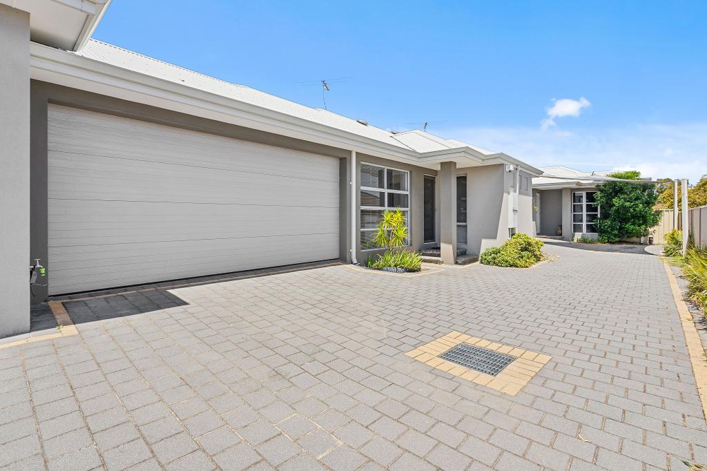 14b Ravenswood Dr, Nollamara, WA 6061