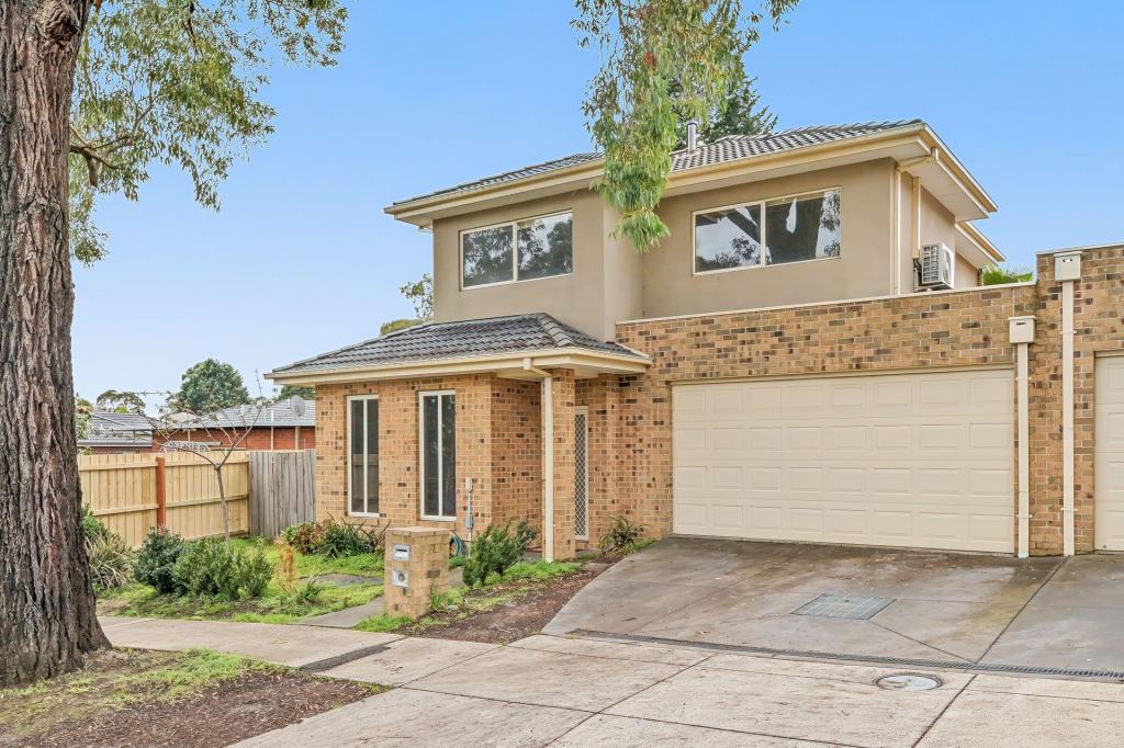 4 Clendon Rd, Ferntree Gully, VIC 3156