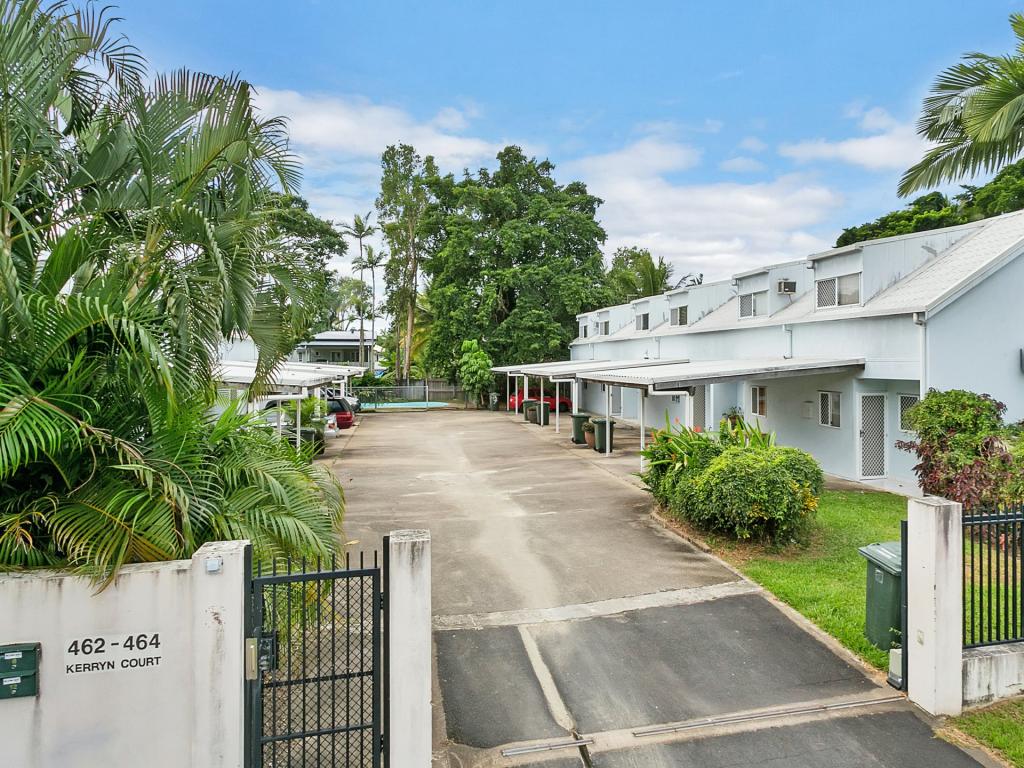 3/462-464 Mccoombe St, Mooroobool, QLD 4870